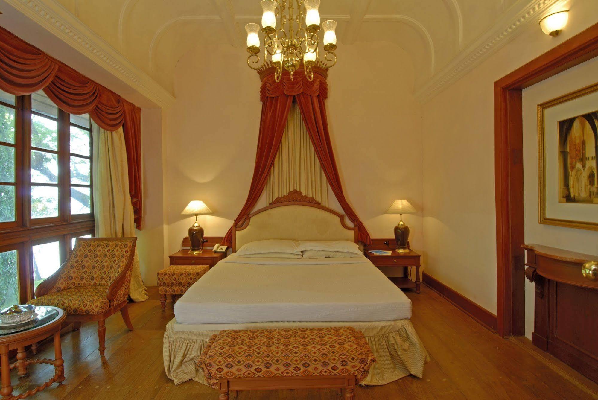 Bolgatty Palace & Island Resort Kochi Exterior foto